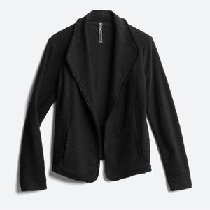 Andrew Marc performance Becket knit jacket. Black, size M